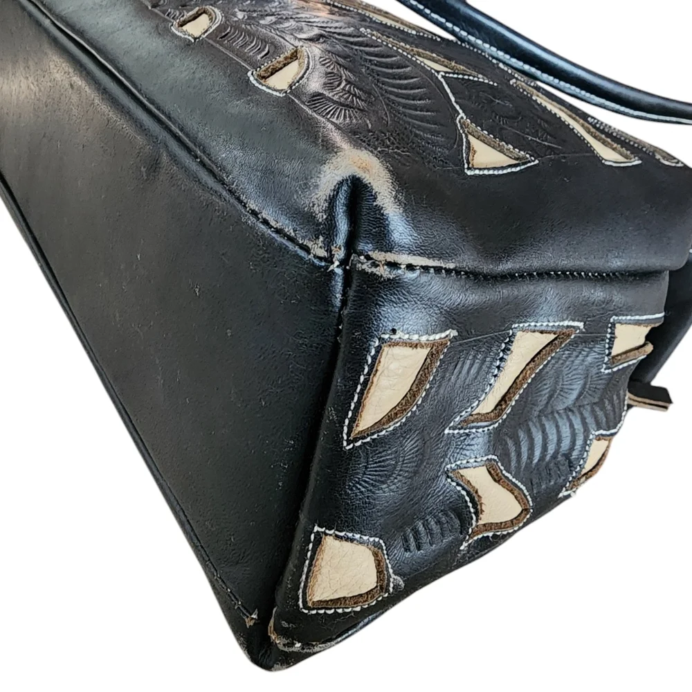 LEADERS IN LEATHER J.L SALDIVAR hobo shoulder bag cream/black cutout